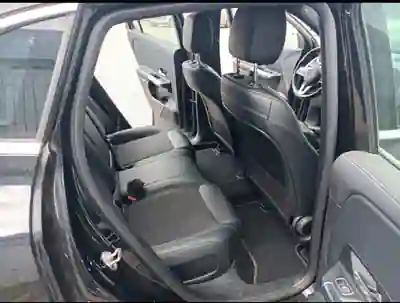 Mercedes-Benz EQA 2021 - 23000 EUR, 185000 km - AUTO.MOTO.pt - 185000km - foto 5 de 9