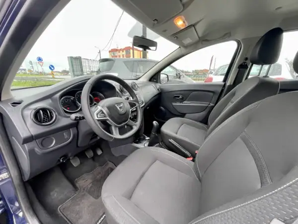 Dacia Sandero 2019 - 10500 EUR, 53499 km - AUTO.MOTO.pt - 53499km - foto 9 de 26