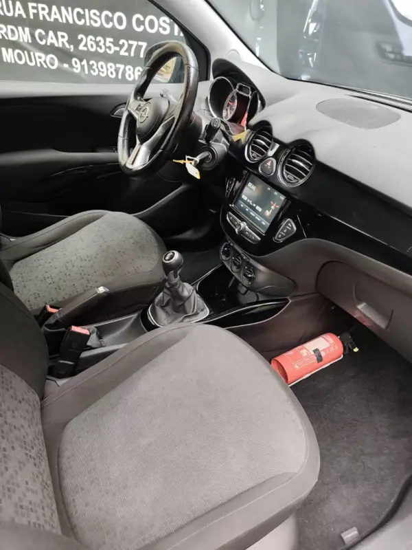 Opel Adam 2017 - 9200 EUR, 112000 km - AUTO.MOTO.pt - 112000km - foto 7 de 10