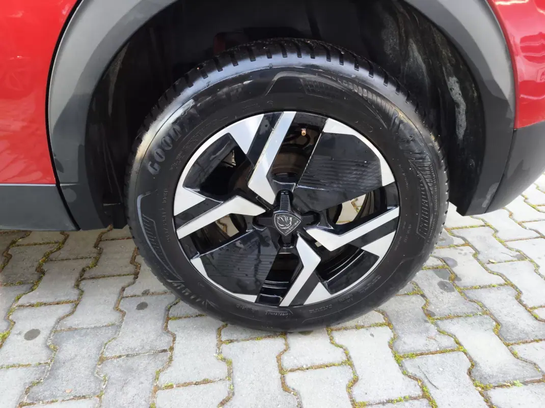 Peugeot 2008 2024 - 19500 EUR, 54000 km - AUTO.MOTO.pt - 54000km - foto 7 de 15