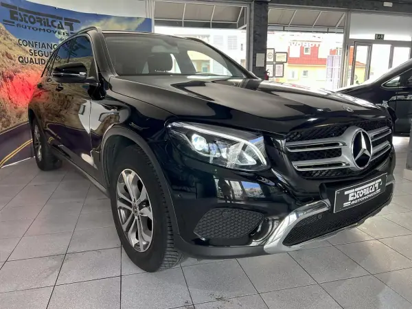 Mercedes-Benz GLC 220 2018 - 35600 EUR, 100274 km - AUTO.MOTO.pt - 100274km - foto 2 de 21