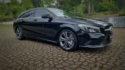 Mercedes-Benz CLA 200 2018 - 24900 EUR, 141000 km - AUTO.MOTO.pt - 141000km - foto 18 de 19