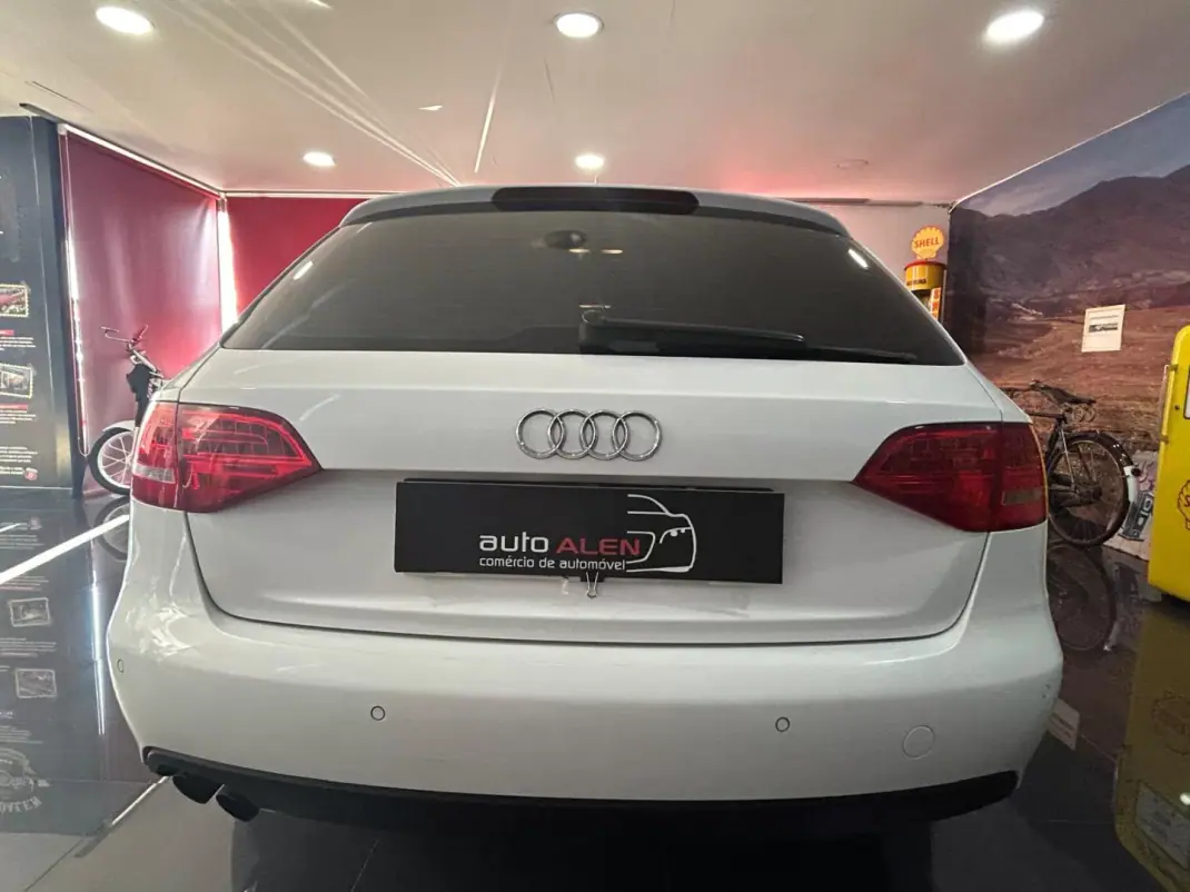 Audi A4 Avant 2011 - 10950 EUR, 315177 km - AUTO.MOTO.pt - 315177km - foto 5 de 21