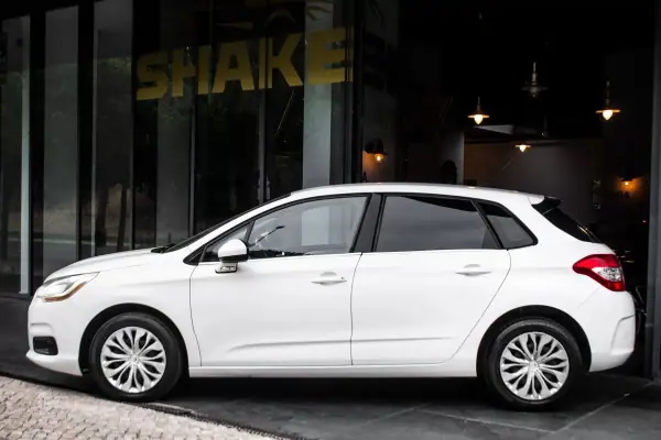 Citroën C4 2011 - 5790 EUR, 293492 km - AUTO.MOTO.pt - 293492km - foto 2 de 29