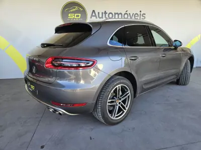 Porsche Macan 2015 - 36950 EUR, 188000 km - AUTO.MOTO.pt - 188000km - foto 3 de 9