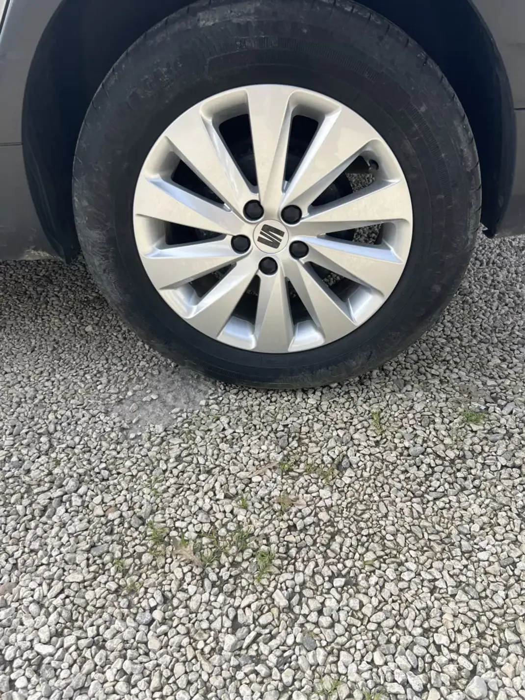 SEAT Arona 2023 - 15990 EUR, 60500 km - AUTO.MOTO.pt - 60500km - foto 7 de 18