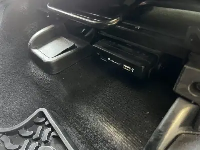 Jeep Wrangler 2014 - 39990 EUR, 115000 km - AUTO.MOTO.pt - 115000km - foto 42 de 54