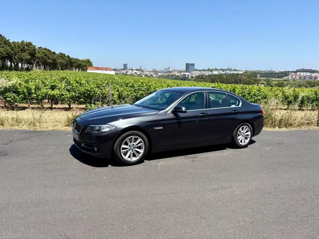 BMW 520 2015 - 21900 EUR, 56196 km - AUTO.MOTO.pt - 56196km - foto 2 de 24