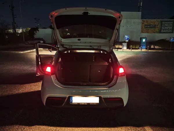 Kia Rio 2023 — foto 2 de 15