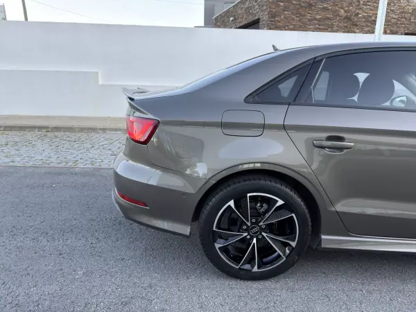 Audi A3 Limousine 2016 - 16800 EUR, 187641 km - AUTO.MOTO.pt - 187641km - foto 7 de 19