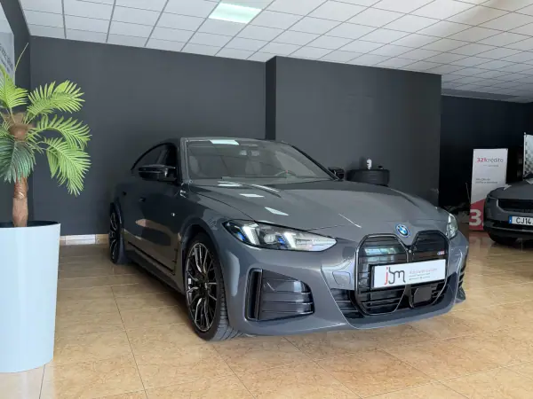 BMW i4 2025 - 56990 EUR, 79847 km - 79847km - foto 3 de 29
