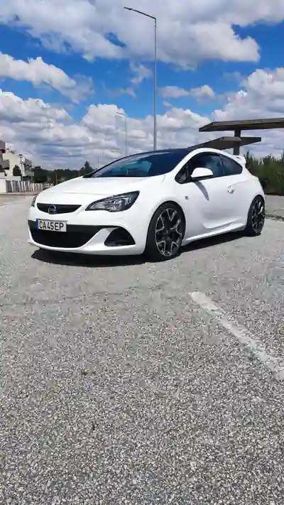 Opel Astra GTC 2016 - 92000km