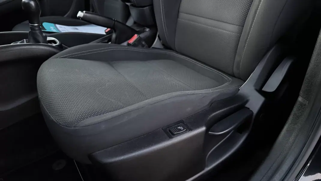 Fiat Tipo Station Wagon 2019 - 12900 EUR, 137000 km - AUTO.MOTO.pt - 137000km - foto 23 de 43