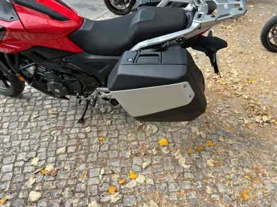 Honda NC750X 2025 - 8650 EUR, 9707 km - foto 5 de 13