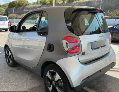 Smart ForTwo Coupé 2020 - 13800 EUR, 38000 km - 38000km - foto 2 de 3