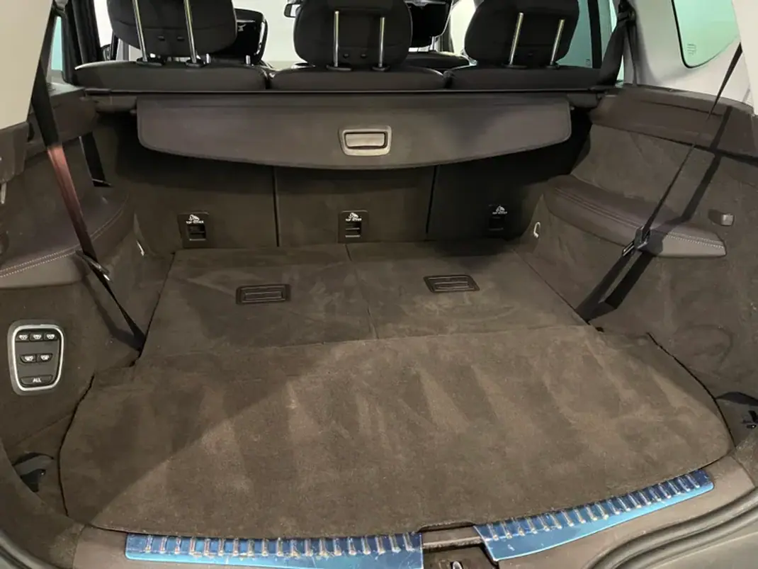 Renault Espace 2019 - 22500 EUR, 179000 km - AUTO.MOTO.pt - 179000km - foto 39 de 41