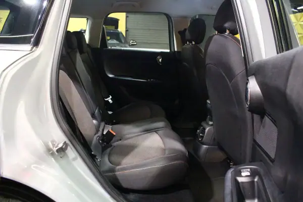 MINI Countryman 2018 - 17900 EUR, 70000 km - AUTO.MOTO.pt - 70000km - foto 15 de 28