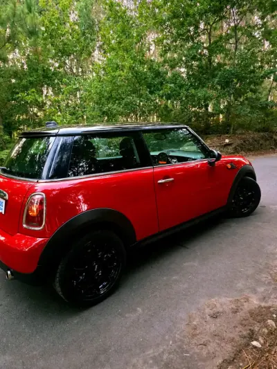 MINI 3 Portas 2010 - 8990 EUR, 186000 km - AUTO.MOTO.pt - 186000km - foto 14 de 26