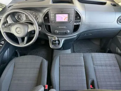 Mercedes-Benz Vito Tourer 2017 - 25000 EUR, 176000 km - AUTO.MOTO.pt - 176000km - foto 4 de 12
