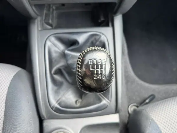 Mitsubishi L200 2019 - 27900 EUR, 174579 km - AUTO.MOTO.pt - 174579km - foto 11 de 19