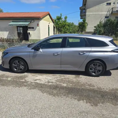 Peugeot 308 SW 2022 - 14450 EUR, 170000 km - AUTO.MOTO.pt - 170000km - foto 3 de 9