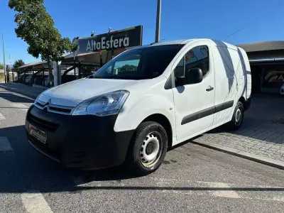 Citroën Berlingo 2016 - 12900 EUR, 101818 km - AUTO.MOTO.pt - 101818km - foto 1 de 27