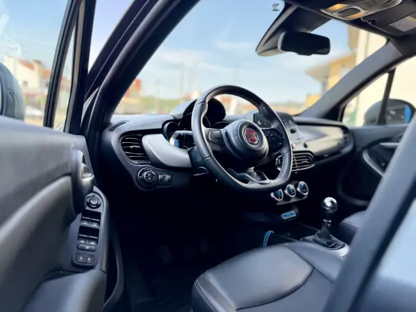 Fiat 500X 2022 - 15950 EUR, 47000 km - AUTO.MOTO.pt - 47000km - foto 12 de 25