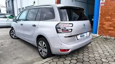 Citroën C4 Grand Picasso 2015 - 10900 EUR, 190000 km - AUTO.MOTO.pt - 190000km - foto 7 de 20