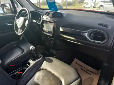 Jeep Renegade 2019 - 15900 EUR, 95000 km - AUTO.MOTO.pt - 95000km - foto 18 de 18