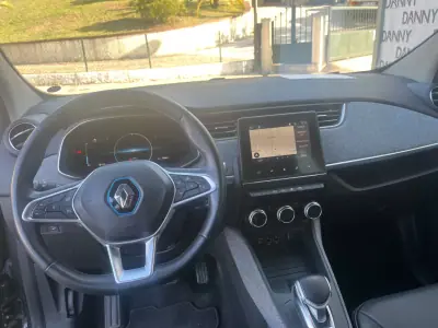 Renault Zoe 2020 - 15750 EUR, 74000 km - 74000km - foto 7 de 10
