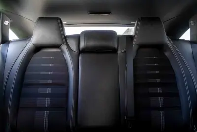 Mercedes-Benz CLA 180 2019 - 22990 EUR, 188150 km - AUTO.MOTO.pt - 188150km - foto 26 de 35