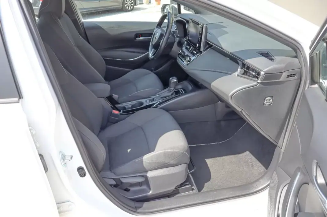 Toyota Corolla 2021 - 22500 EUR, 81186 km - 81186km - foto 19 de 28