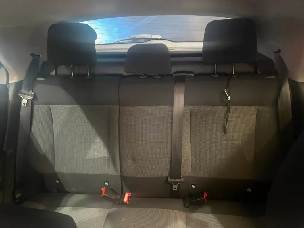 Citroën C4 Cactus 2017 - 10750 EUR, 58000 km - AUTO.MOTO.pt - 58000km - foto 25 de 37