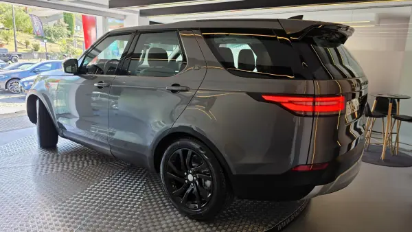 Land Rover Discovery 2017 - 34500 EUR, 161481 km - 161481km - foto 22 de 74
