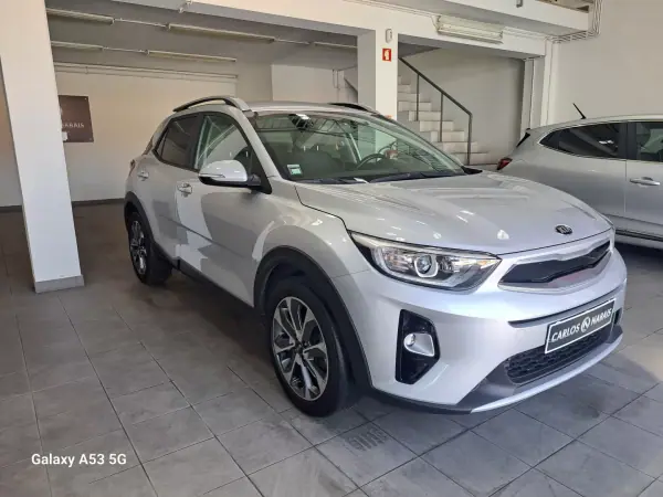 Kia Stonic 2020 - 14990 EUR, 41765 km - AUTO.MOTO.pt - 41765km - foto 2 de 34