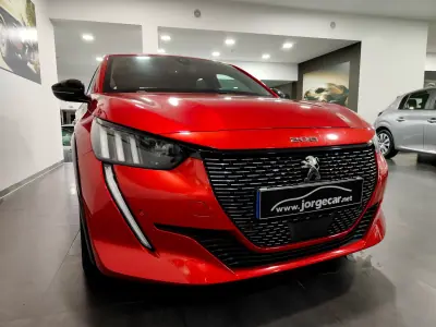 Peugeot 208 2020 - 14500 EUR, 47000 km - AUTO.MOTO.pt - 47000km - foto 7 de 36