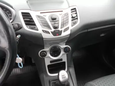 Ford Fiesta 2008 - 6450 EUR, 272594 km - 272594km - foto 10 de 12