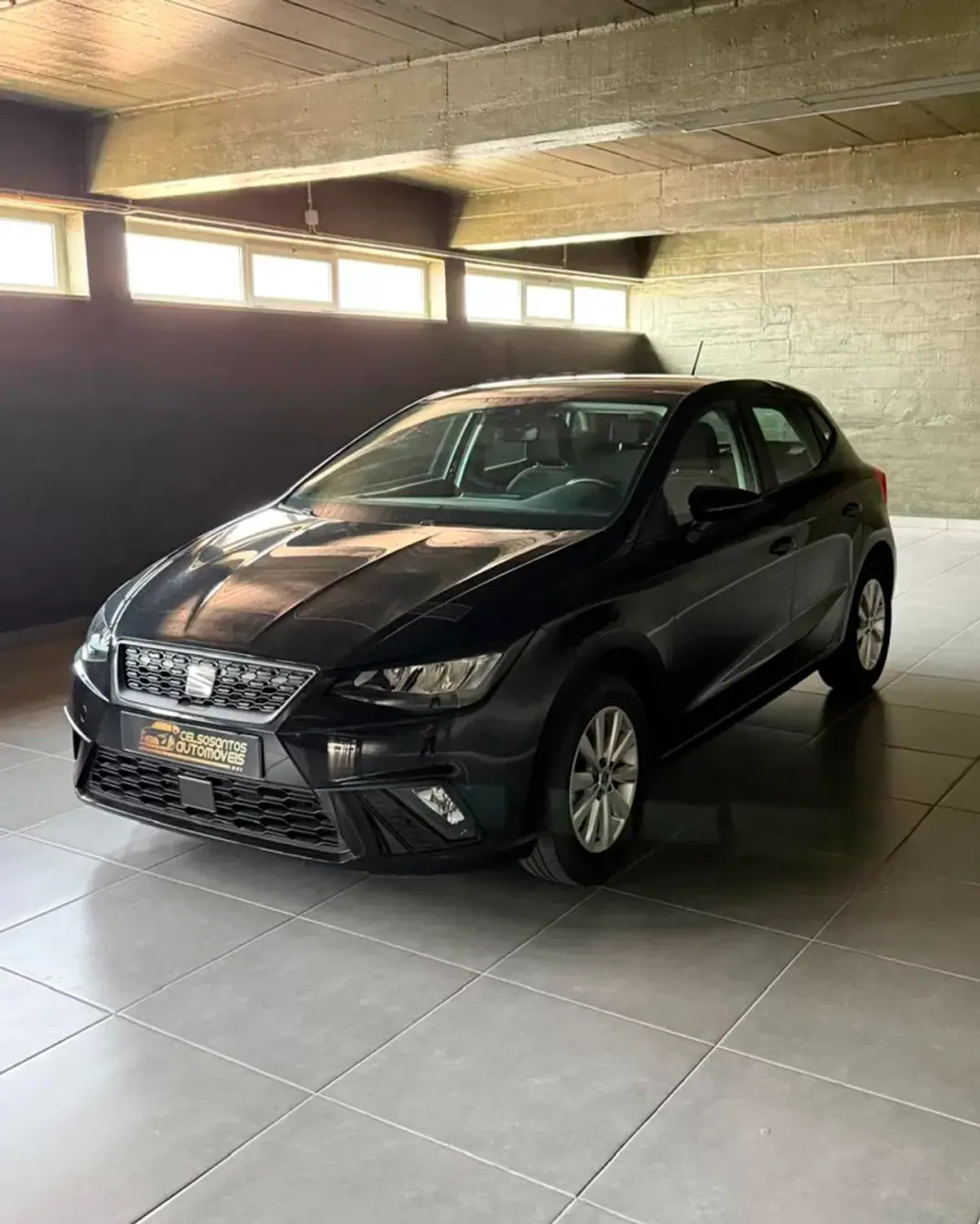 SEAT Ibiza 2024 - 15400 EUR, 43850 km - AUTO.MOTO.pt - 43850km - foto 4 de 14