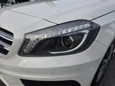 Mercedes-Benz A 180 2015 - 17990 EUR, 137000 km - AUTO.MOTO.pt - 137000km - foto 12 de 36