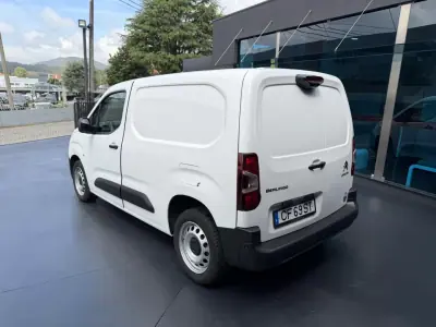 Citroën BERLINGO VAN XL 1.5 BLUE HDI 3 LUGARES 2019 - 13900 EUR, 126000 km - AUTO.MOTO.pt - 126000km - foto 5 de 9