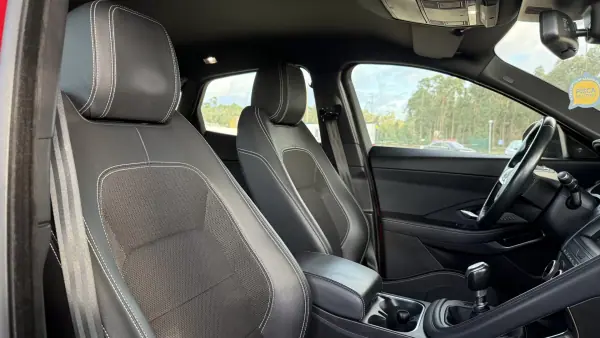 Jaguar E-Pace 2019 - 24500 EUR, 164000 km - AUTO.MOTO.pt - 164000km - foto 55 de 64