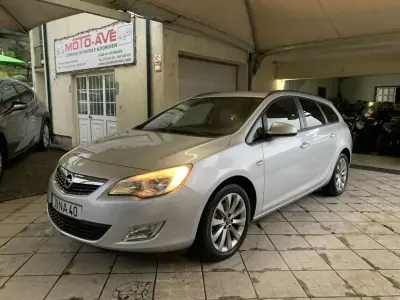 Opel Astra Sports Tourer 2012 - 6750 EUR, 274002 km - AUTO.MOTO.pt - 274002km - foto 2 de 21