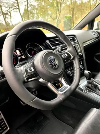 Volkswagen Golf 2015 - 18990 EUR, 167000 km - AUTO.MOTO.pt - 167000km - foto 26 de 30
