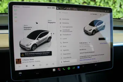 Tesla Model Y 2023 - 36900 EUR, 90000 km - 90000km - foto 19 de 20