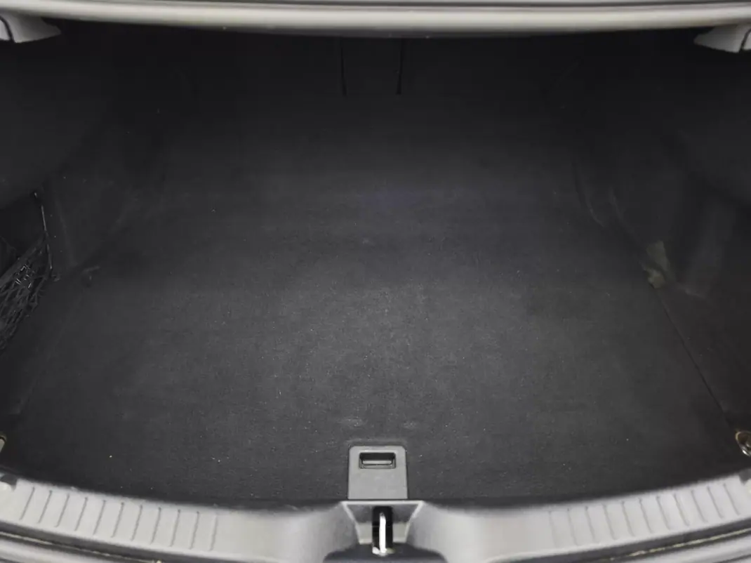 Mercedes-Benz C 220 2017 - 30950 EUR, 148819 km - AUTO.MOTO.pt - 148819km - foto 15 de 44