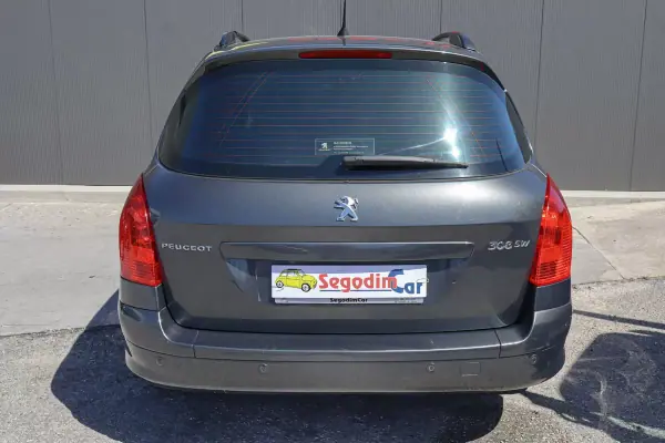 Peugeot 308 SW 2013 - 6990 EUR, 245527 km - AUTO.MOTO.pt - 245527km - foto 6 de 17