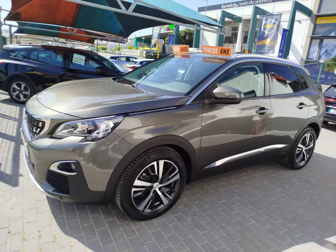 Peugeot 3008 2019 - 19450 EUR, 40945 km - AUTO.MOTO.pt - 40945km - foto 2 de 22