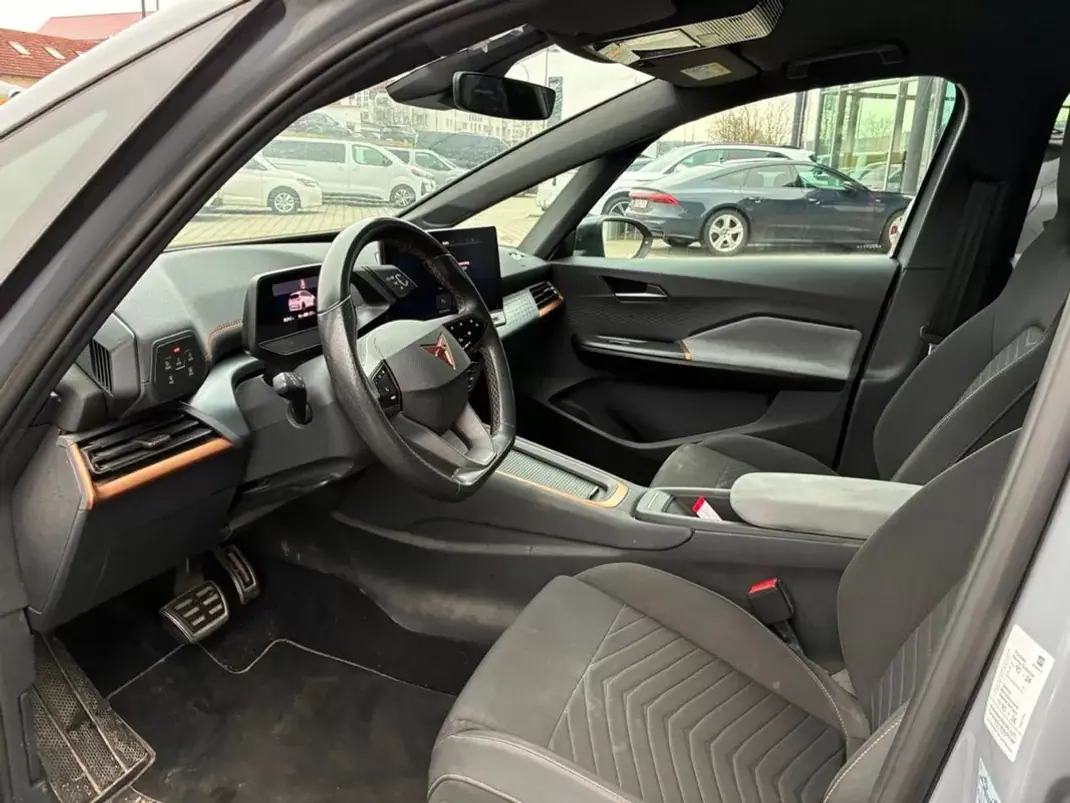 Cupra Born 2022 - 20790 EUR, 86236 km - AUTO.MOTO.pt - 86236km - foto 9 de 14