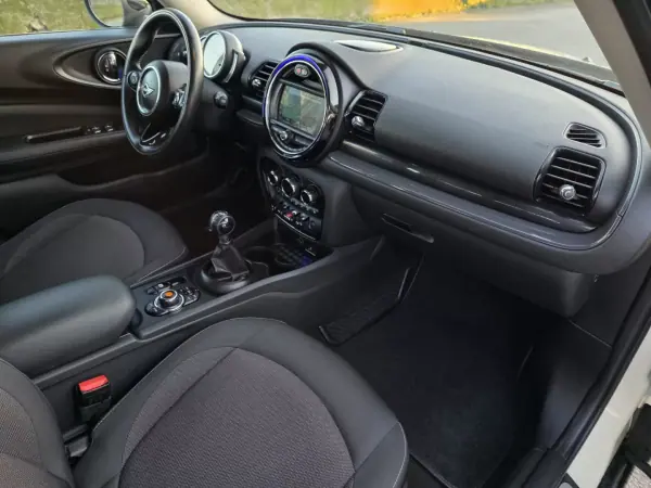 MINI Clubman 2018 - 15990 EUR, 184000 km - AUTO.MOTO.pt - 184000km - foto 16 de 42