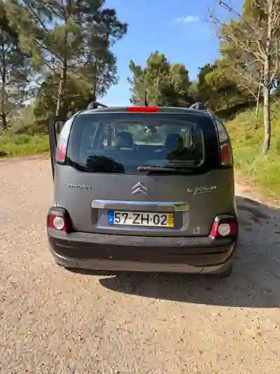 Citroën C3 Picasso 2009 - 4500 EUR, 240000 km - AUTO.MOTO.pt - 240000km - foto 7 de 13
